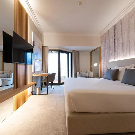 Hotel Cidnay - Charming & Executive Center