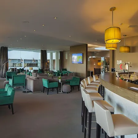 Cidnay - Hotel & Executive Center 산토티르소