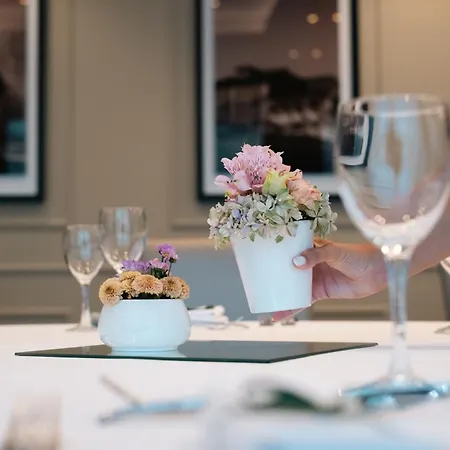 Cidnay - Hotel & Executive Center 호텔 산토티르소