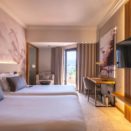 Cidnay - Hotel & Executive Center 산토티르소