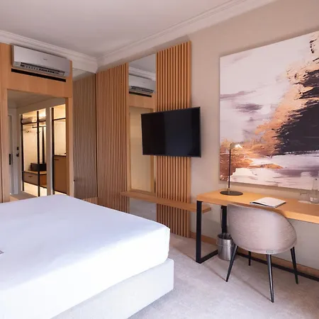 Cidnay - Hotel & Executive Center 4* 산토티르소