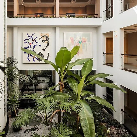 Hotel Cidnay - Charming & Executive Center