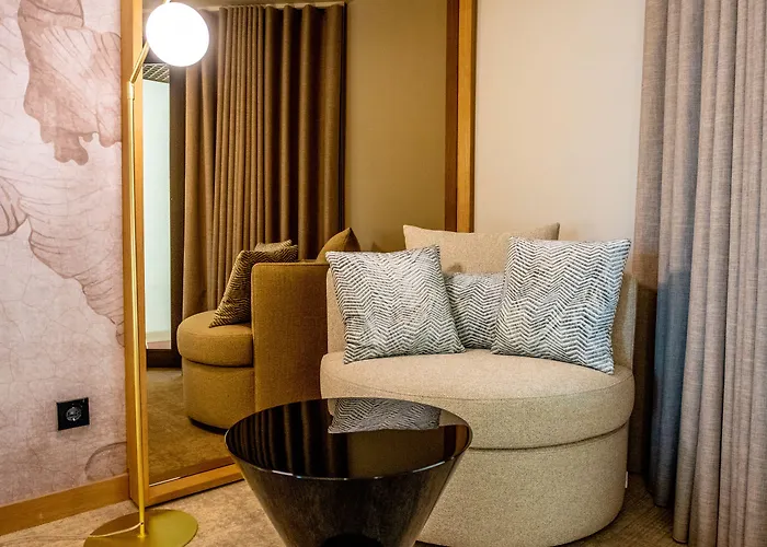 Cidnay - & Executive Center Hotel