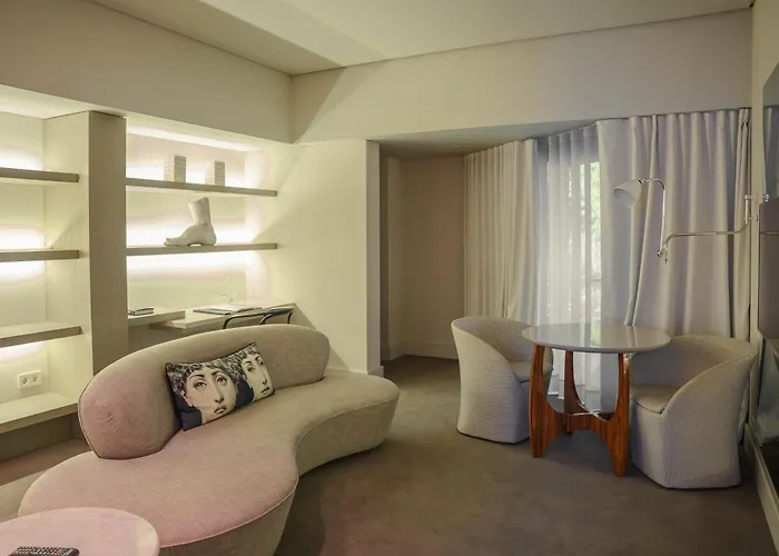 Hotel Cidnay - & Executive Center