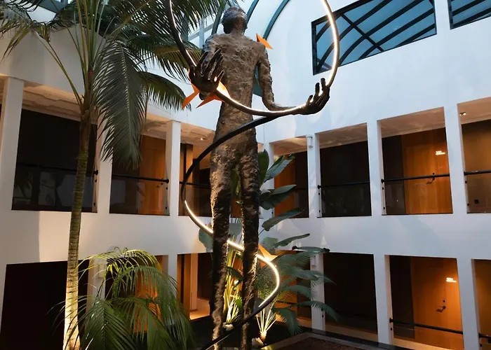 Hotel Cidnay - & Executive Center