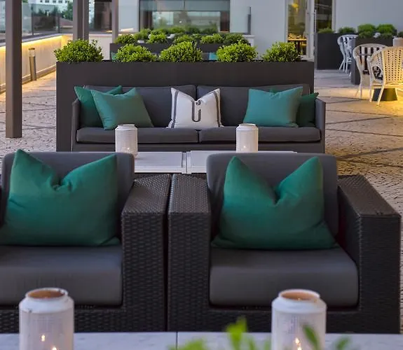 Cidnay - & Executive Center