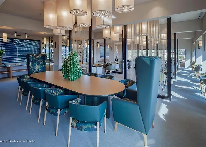 Cidnay - & Executive Center 4*